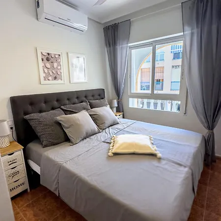 Apartment Seaside Escape Torrevieja